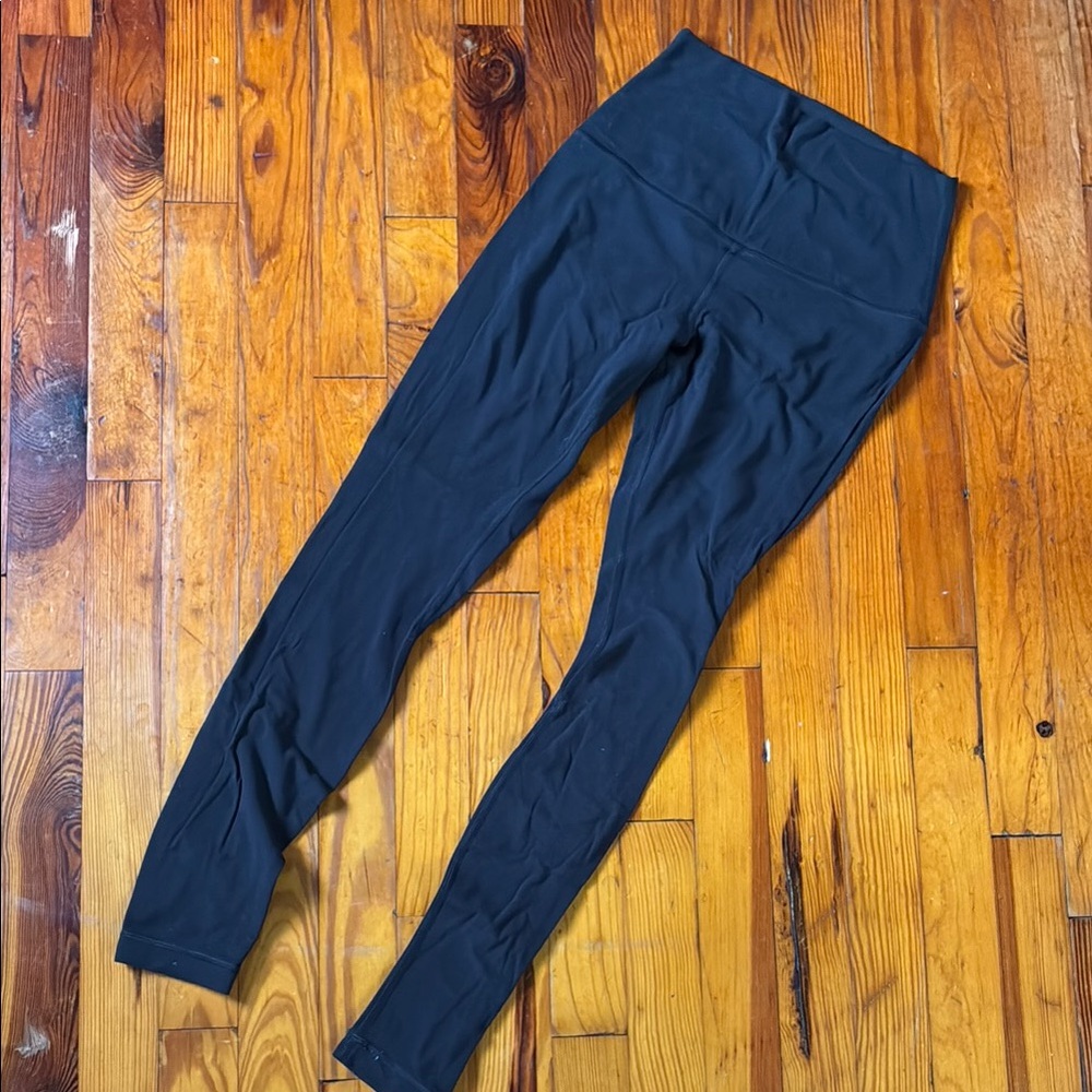 Lululemon size 6 Black Leggings